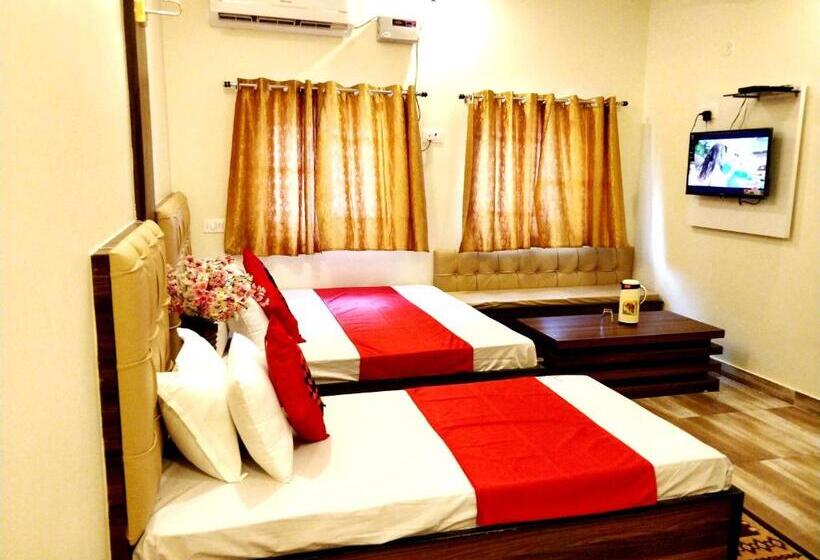 Quarto Triplo Superior, City