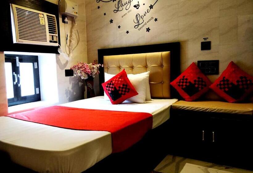 Quarto Superior Individual, City