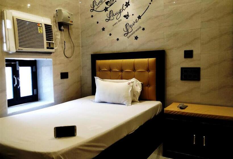 Quarto Superior Individual, City