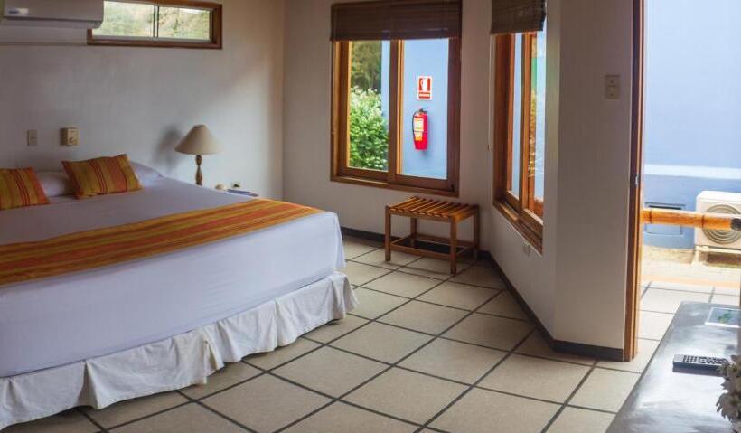 스탠다드 룸 킹사이즈 침대, Punta Sal Suites & Bungalows Resort