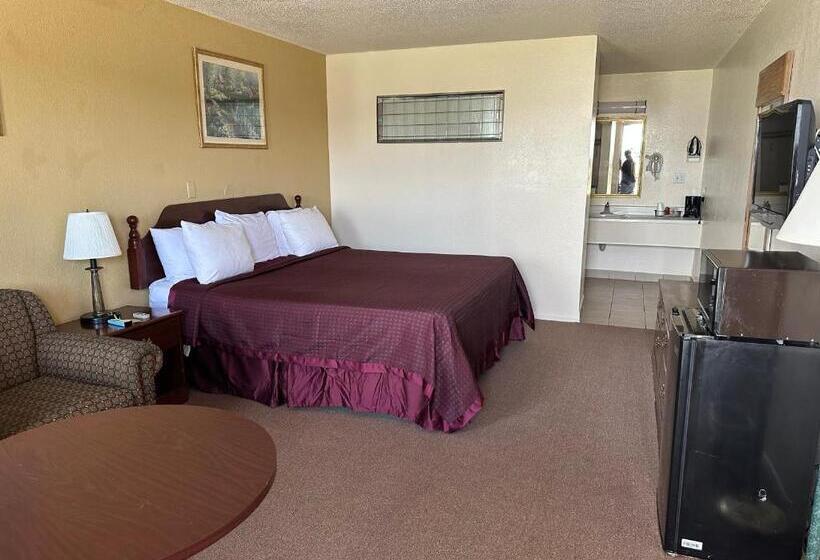 Стандартный Номер Кровать Кинг, Economy Inn