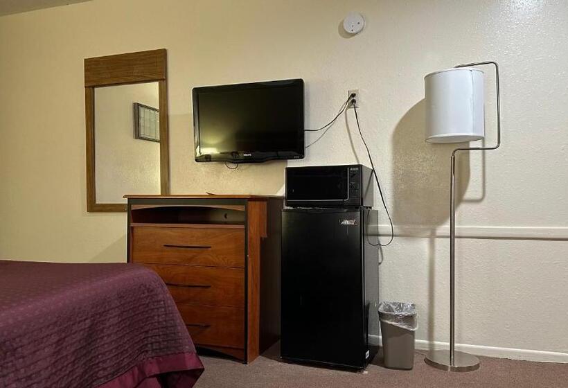 Стандартный Номер Кровать Кинг, Economy Inn