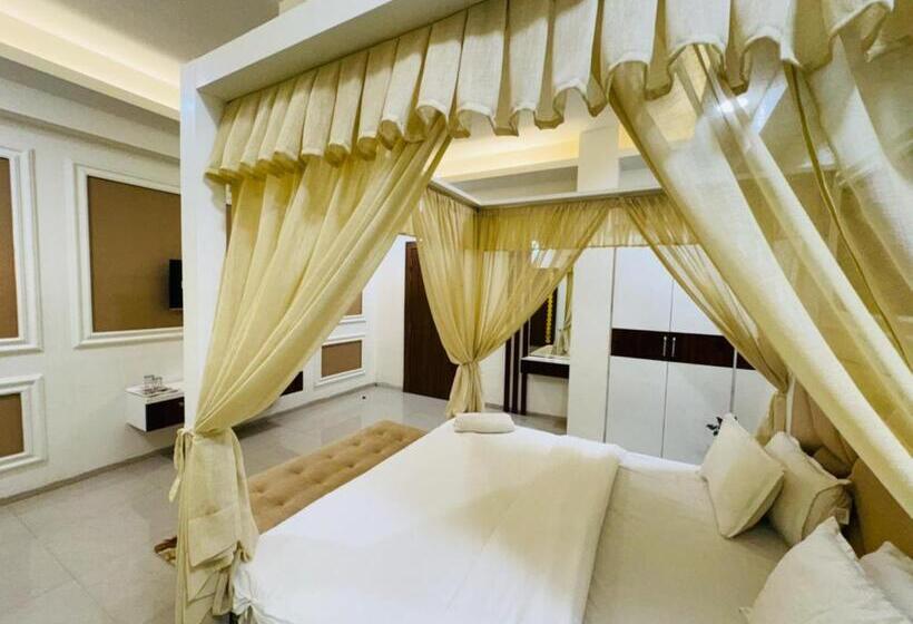 豪华房间, Goroomgo Hotel Jay Shree Palace Ujjain