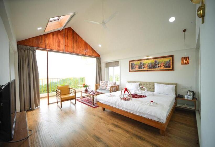 Люкс с Балконом, Eshi Resorts And Restaurant   Bhimashankars Jungle Luxury Resort