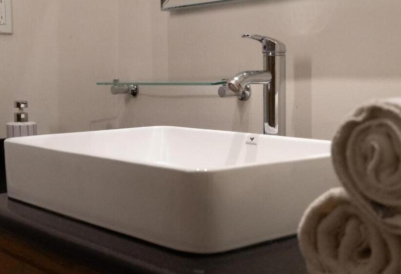 Quarto Triplo Estandar, Infinity Suites Habitación Triple 212