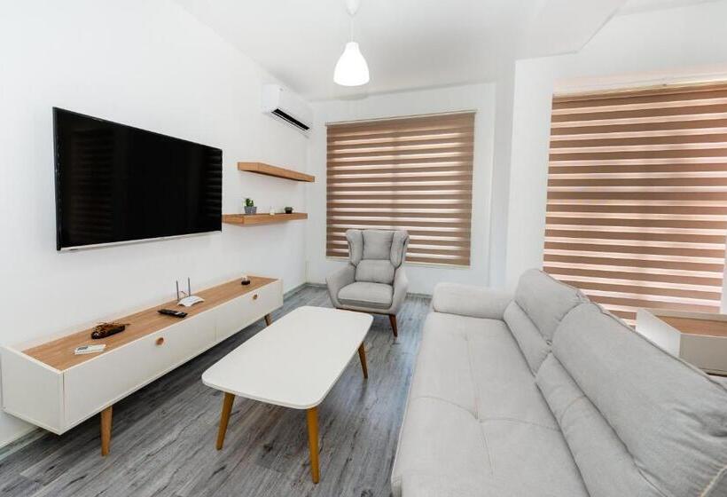 اتاق استاندارد, Nicosia Suites
