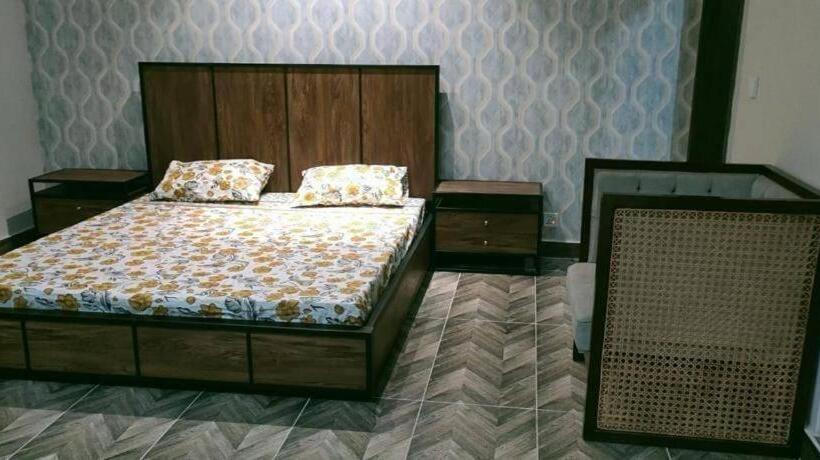 اتاق خانوادگی, Rehman Luxury Rooms And Apartments