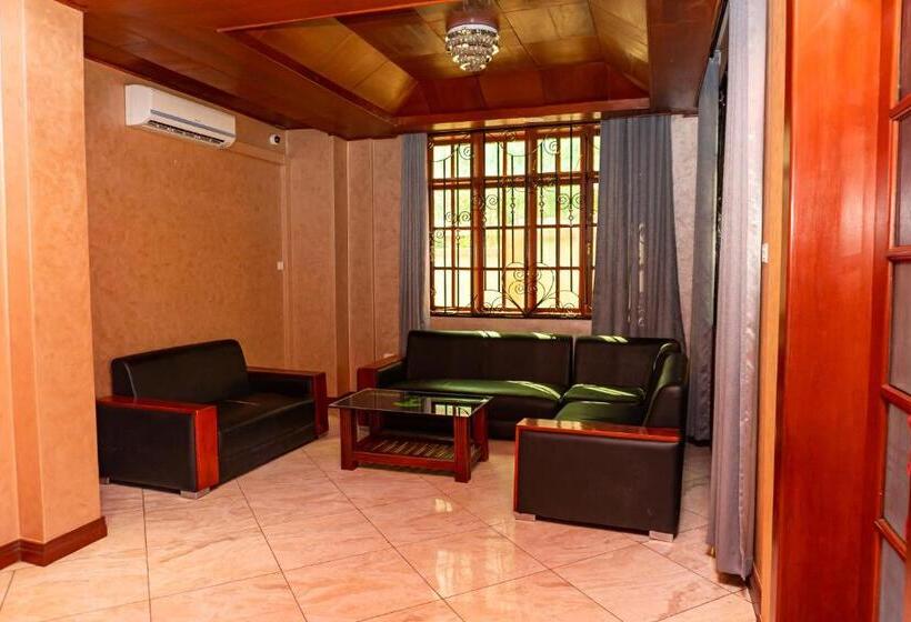 Номер Superior Одноместный, Graceland Arusha