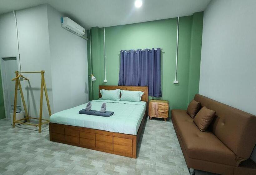 Quarto Deluxe Cama King, Up To Gu Station