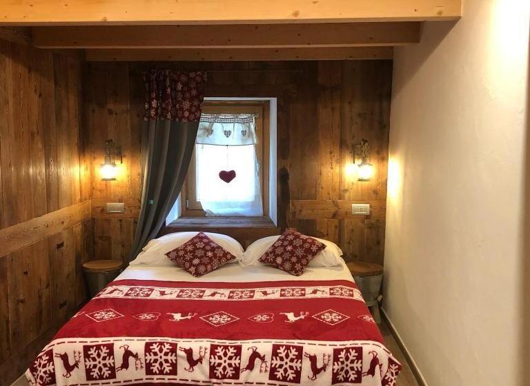اتاق استاندارد با بالکن, Mi Casa Tu Casa