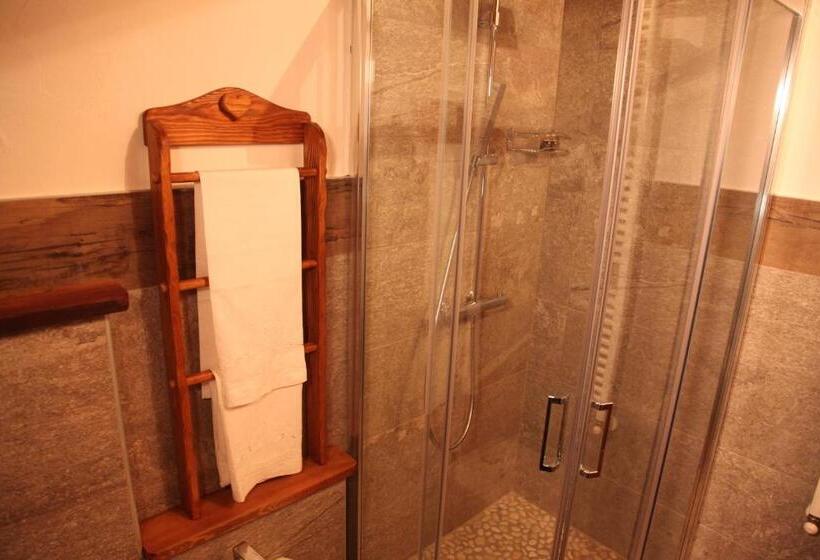 اتاق سوپریور, Mi Casa Tu Casa