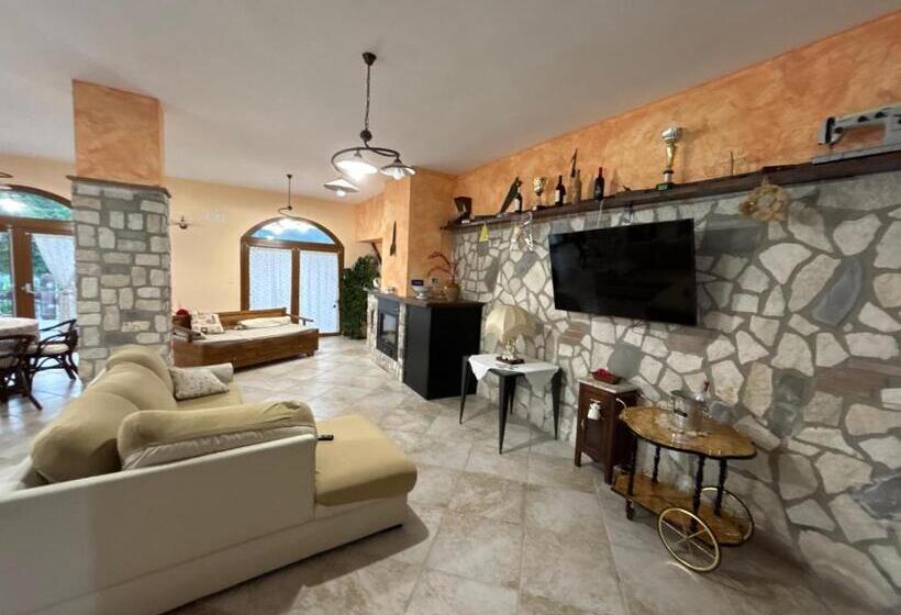 Номер Deluxe Вид на Горы, Casa Scirocco Pontelatone