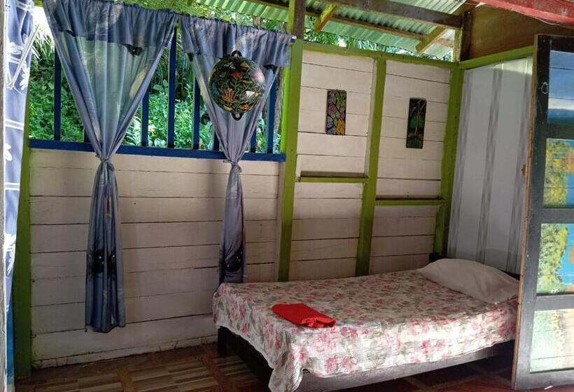 Номер Стандарт Трехместный, Posada Madre Tierra
