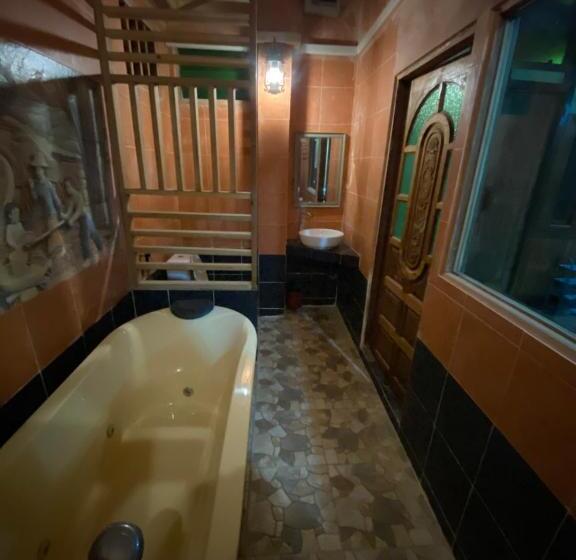 Люкс Кровать Кинг, Denen Resort&minizoo