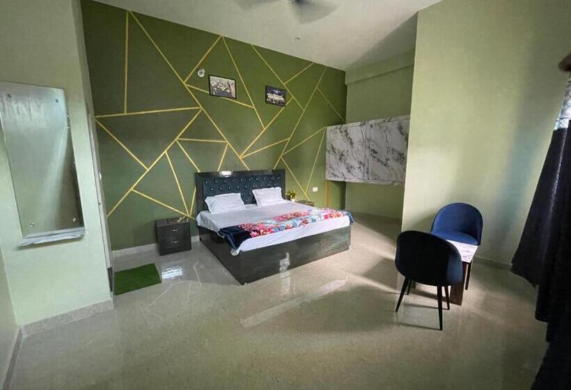 Стандартный Номер Кровать Кинг, Limelight Restaurant Lawn ,lodge And Rooms