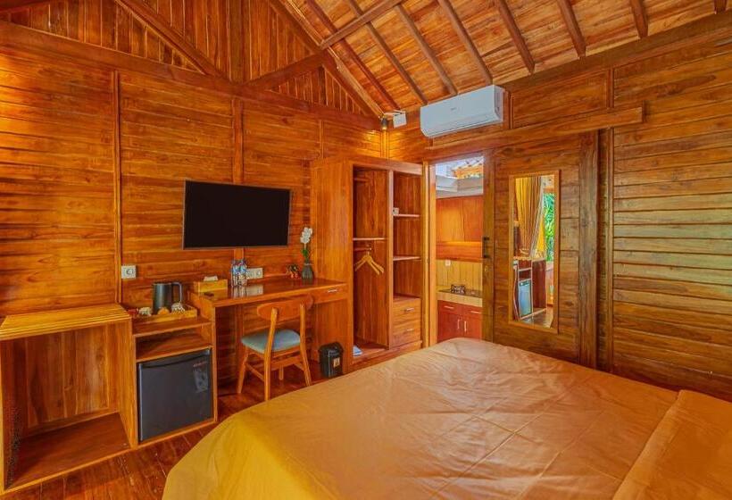 Вилла с 1 спальней и бассейном, Ngesil Private Joglo & Pool