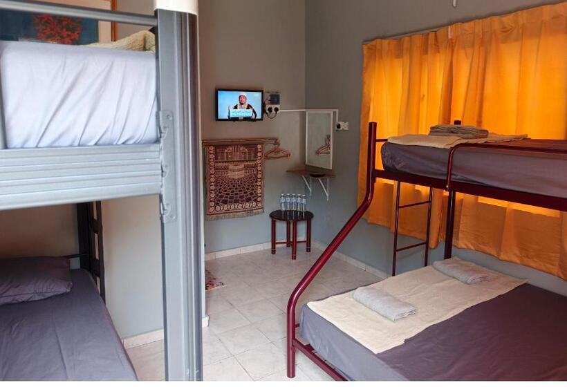 Семейный Номер, Resort Iman D Semungkis