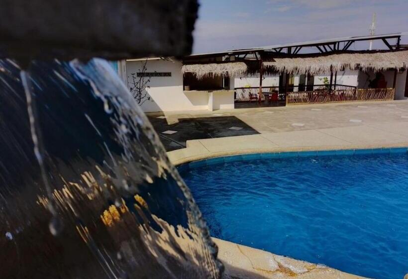 컴포트 트리플 룸, Residencia Familiar Galeon