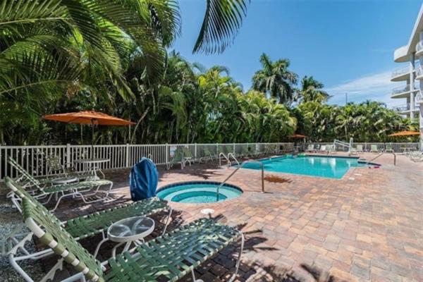 آپارتمان 2 خوابه با چشم‌انداز دریا, Sunset Sands From Oasis Getaways