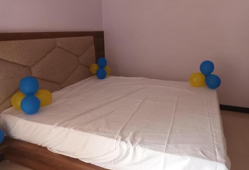 اتاق استاندارد, Braham Vatika Resort