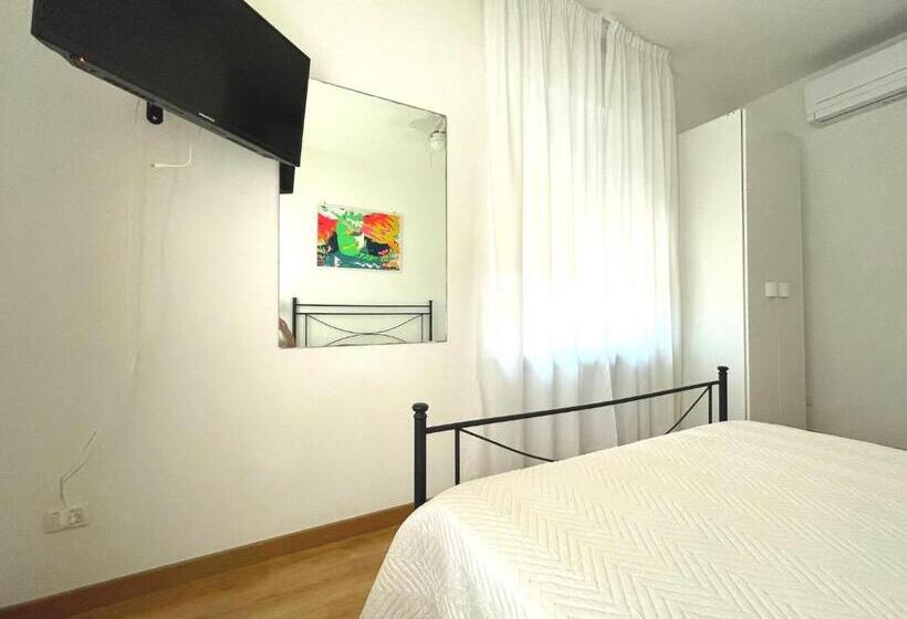 غرفة إقتصادية, La Loggia Rooms