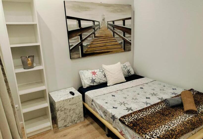 اتاق استاندارد با بالکن, Colon Rooms