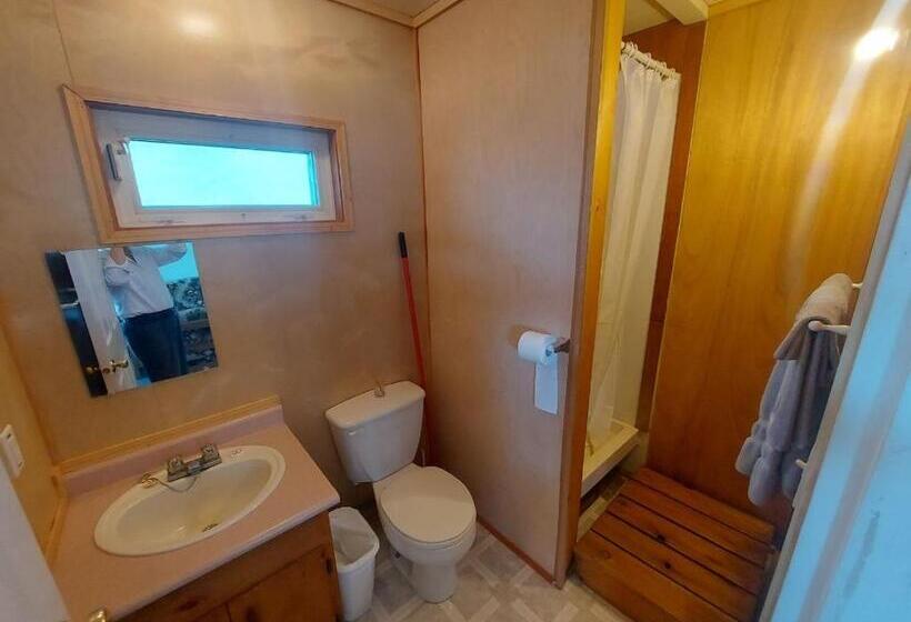 Дом 2 Спальни, Escott Bay Resort