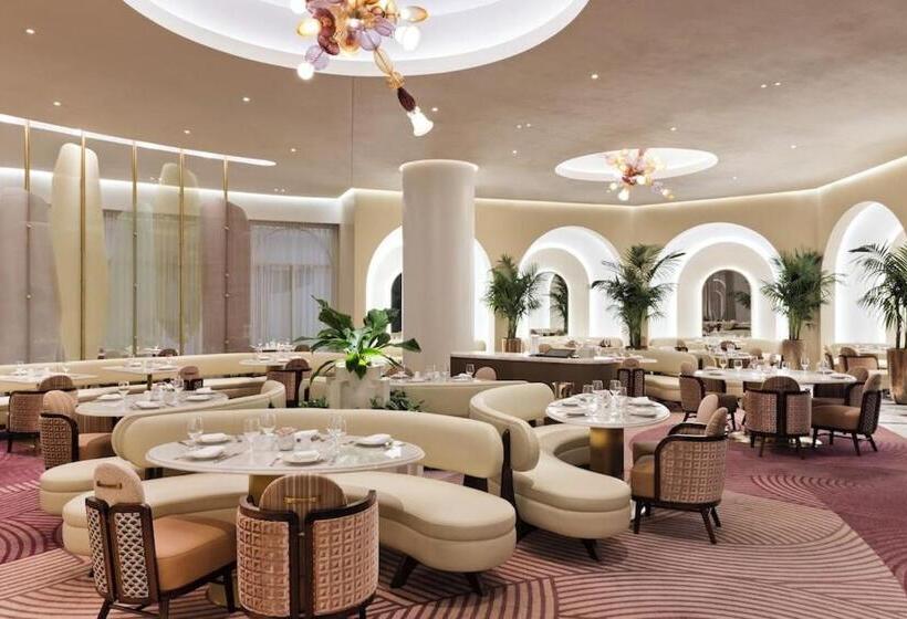家庭间, Fontainebleau Las Vegas By Suiteness