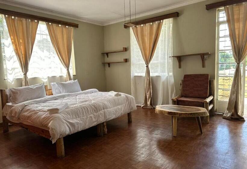 Quarto Deluxe Individual, Mwanana Hostels And Homes