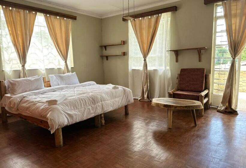 Quarto Deluxe Individual, Mwanana Hostels And Homes