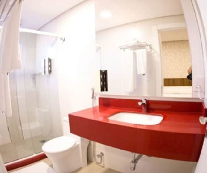 Номер Стандарт Трехместный, Holiday & Business Hotel   Em Frente Ao Centro De Eventos E Arena Conda