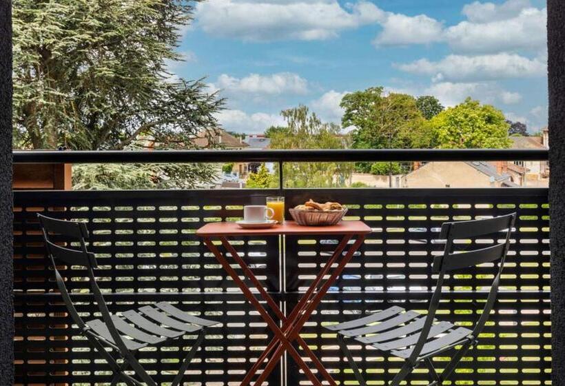 اتاق سوپریور با تخت بزرگ, Best Western La Porte Des Chateaux