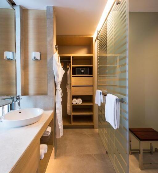 클럽 룸 킹침대, Hyatt Regency Lucknow Gomti Nagar