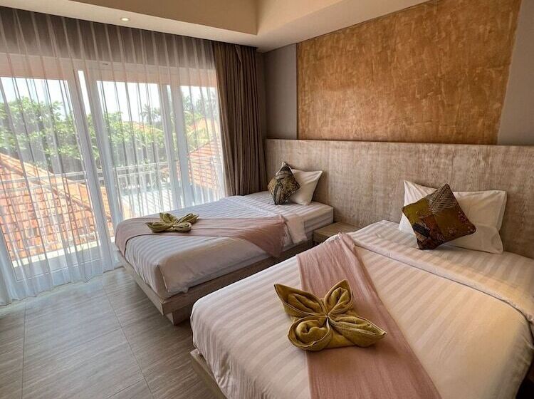 Номер Deluxe с Балконом, Locomotive Hotel And Spa By Eps