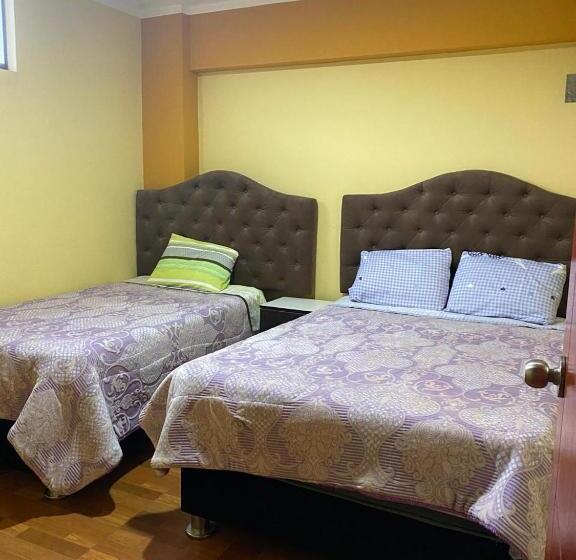 اتاق استاندارد با سرویس بهداشتی مشترک, Hostal Rosas Pampa