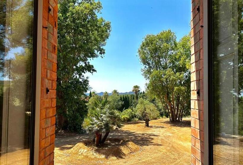 Номер Стандарт Вид на Сад, Chateau Pascalette