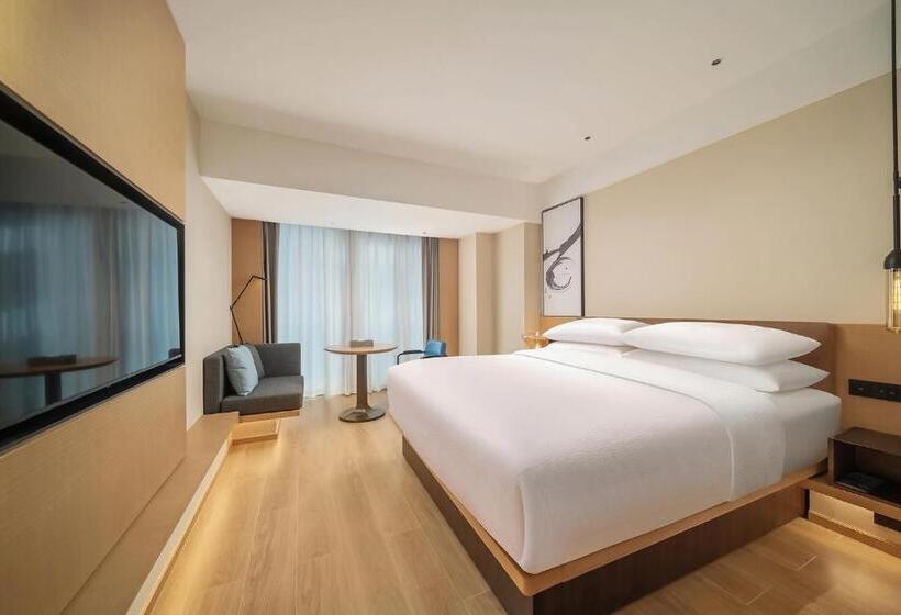 스탠다드 룸 킹사이즈 침대, Fairfield By Marriott Shenzhen Dameisha