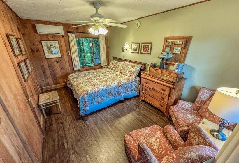 Стандартный Номер Кровать Кинг, Hemlock Inn
