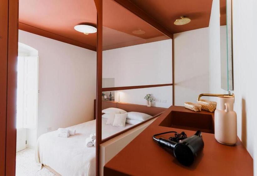 Номер Deluxe с Балконом, Palazzo D Azeglio