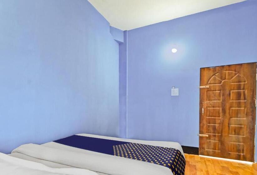 标准间, O J P Guest House
