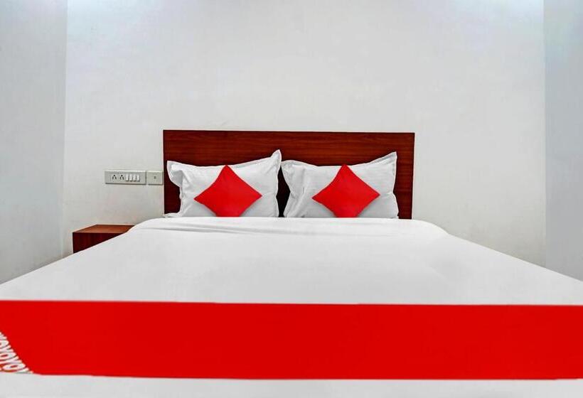 Трехместный Номер Классика, Oyo Royal Inn