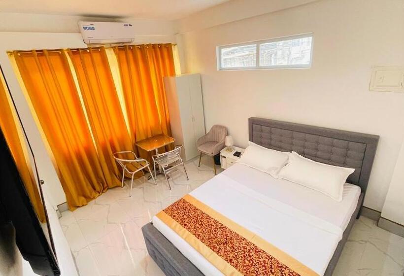 Люкс, Legends Hotel Lemery Batangas