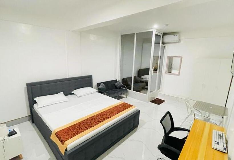 キングサイズベッドのスイートルーム, Legends Hotel Lemery Batangas