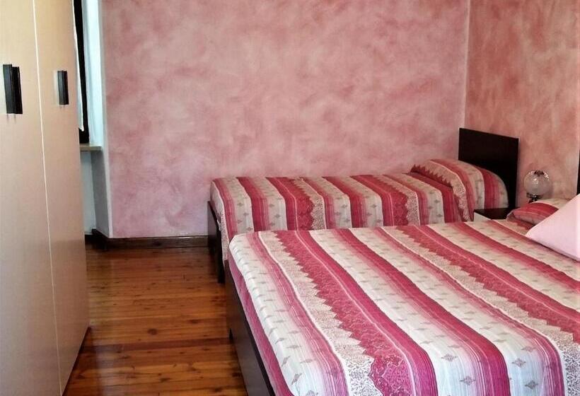 غرفة قياسية رباعية, B&b Dei Laghi