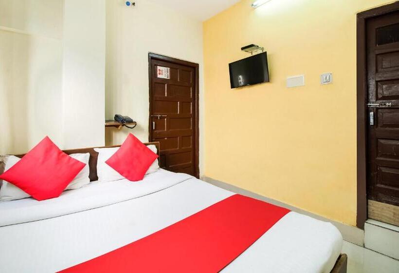 اتاق کلاسیک سه تخته, Oyo Hotel Anupam