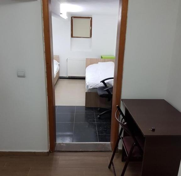 스탠다드 룸 공동 욕실, Casa Adiță