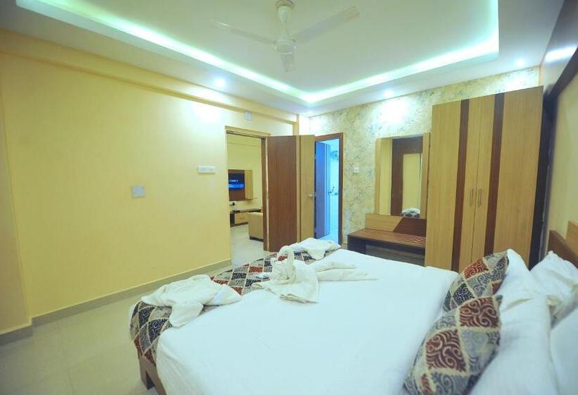سوییت اجرایی, Pipul Hotels And Resorts 400 Meter From Sea Beach