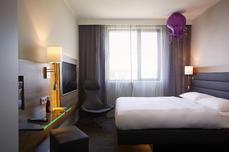 标准间带江景, Moxy Ludwigshafen