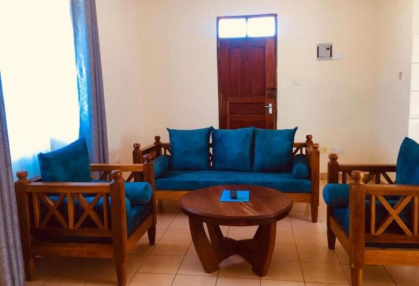 1 Bedroom Penthouse Apartment, Merry Villa Hotel & Apartments