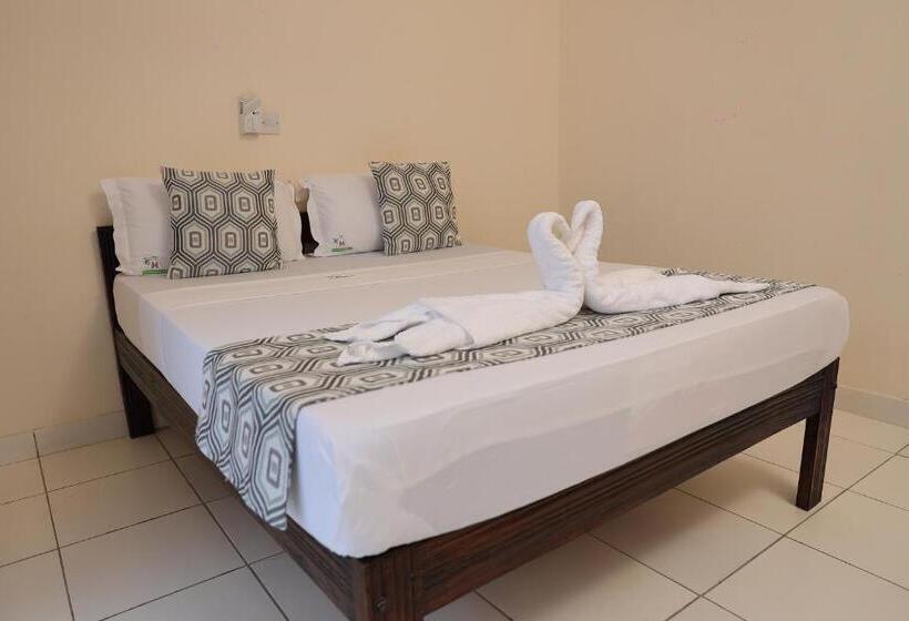1 Bedroom Penthouse Apartment, Merry Villa Hotel & Apartments
